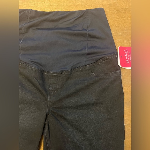 NWT Isabel Maternity Over Belly Bermuda Shorts - Picture 3 of 7